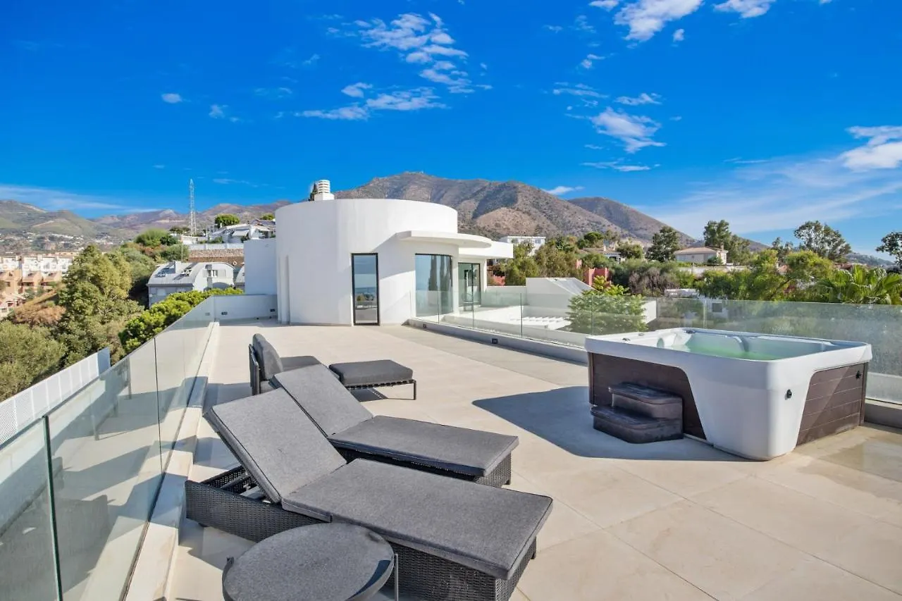 Villa Nirvana - Pool, Jacuzzi, Terrace & Sea View Fuengirola